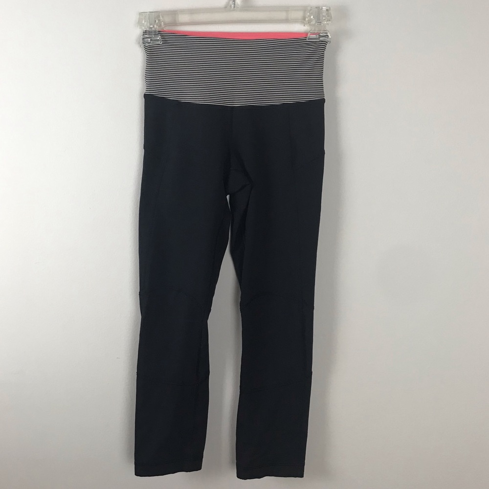 LuluLemon leggings.